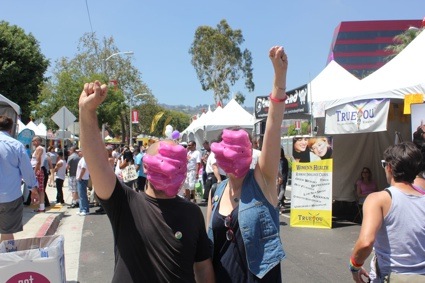 0queeropacityatlapride.jpg